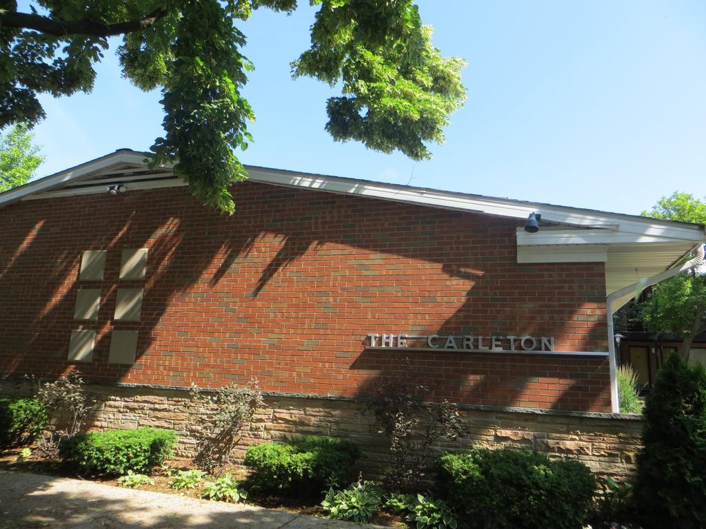 Carleton Of Oak Park Hotel Exterior photo